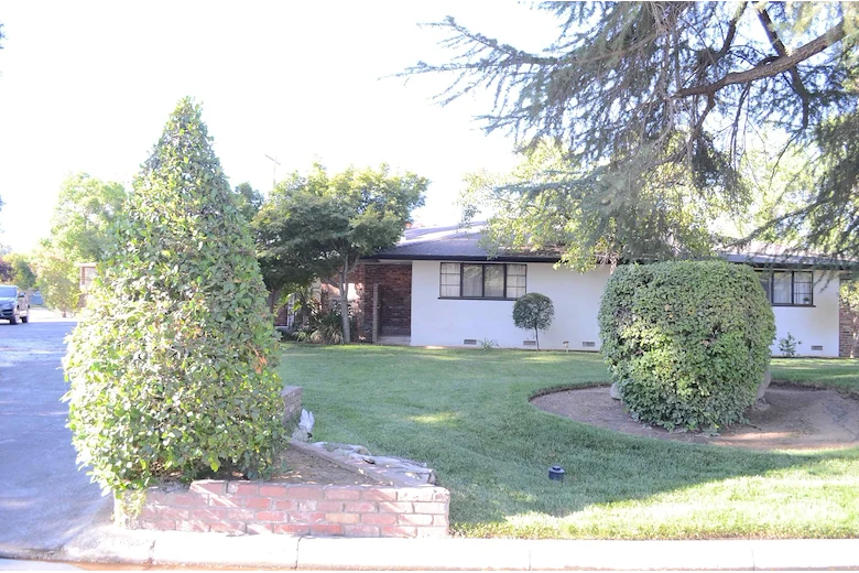 Image of Evergreen Court (3)