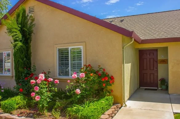 Image of Acacia Glen Senior Apartments (1)