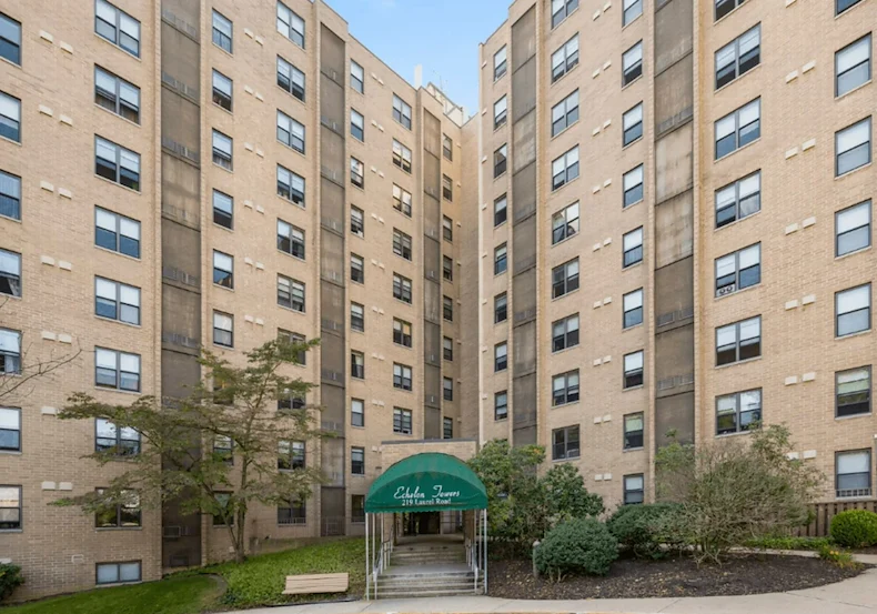 Image of Echelon Towers (1)