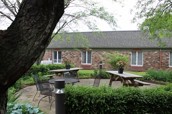 Image of Piqua Manor (3)