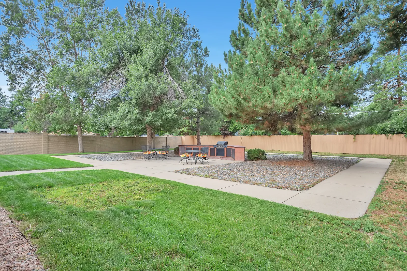 Image of Bel Aire (2)