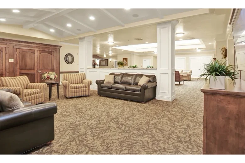 Image of Highland Glen (7)