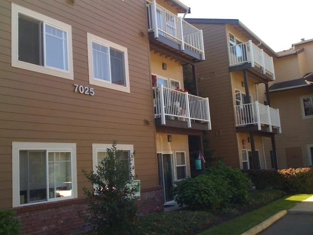 Image of Heron Landing Apartments (1)