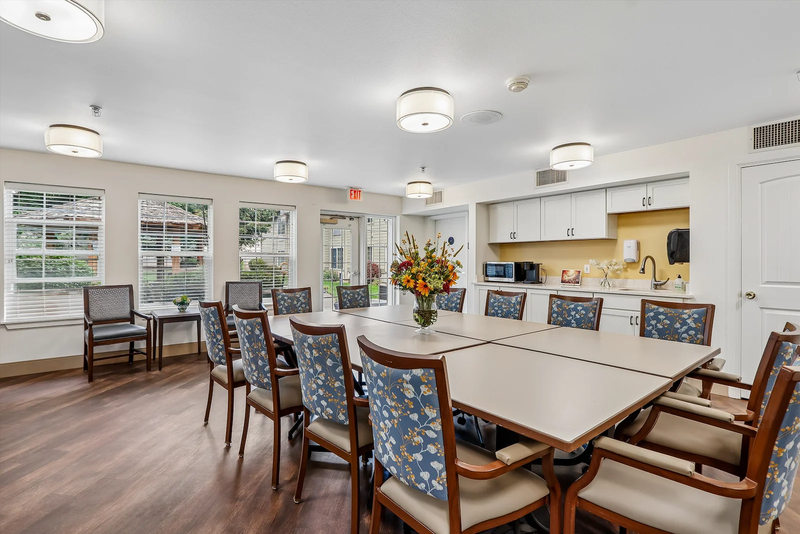 Image of Pine Oaks Senior Living (9)