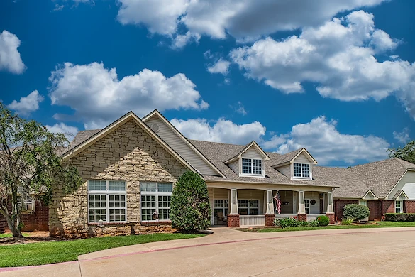 Ashbrook Village senior living community offering independent living, assisted living, and memory care in Duncan, OK, front exterior