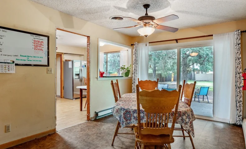 Image of Cheyenne Home (2)