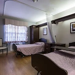 Image of La Bella of Aurora (3)