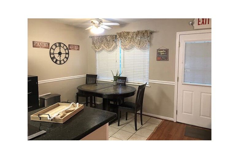 Image of Cypress Assisted Living - Bexhill Drive (9)