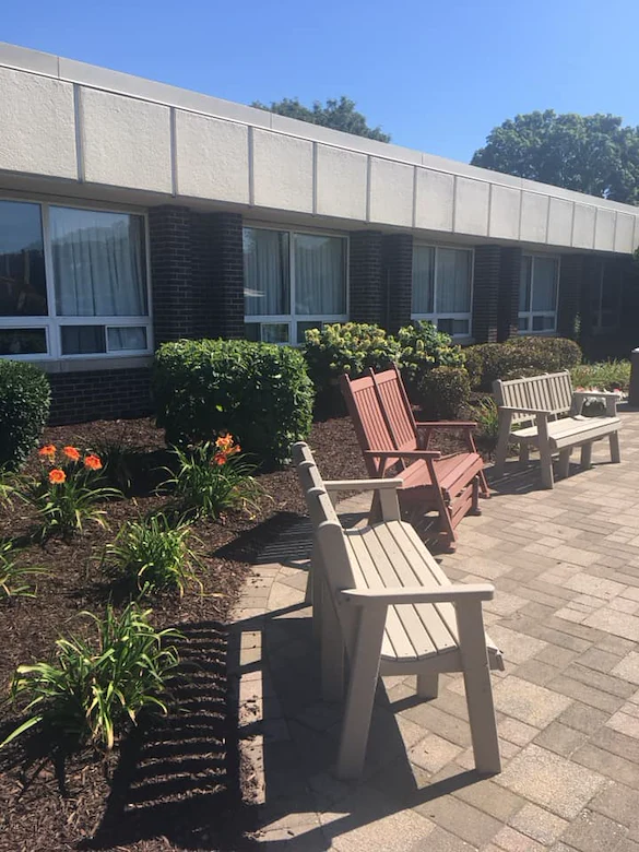 Image of Sunny Hill Nursing Home Of Will County (4)