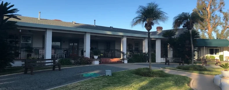 Image of Crest View Manor (4)