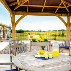 Image of The Courtyard at Bellevue (3)