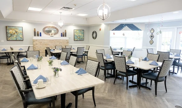 Image of Commonwealth Senior Living at Georgian Manor (7)