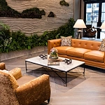 Corso Atlanta senior living community offering independent living, assisted living, memory care, and respite care in Atlanta, GA, comfortable lounge area