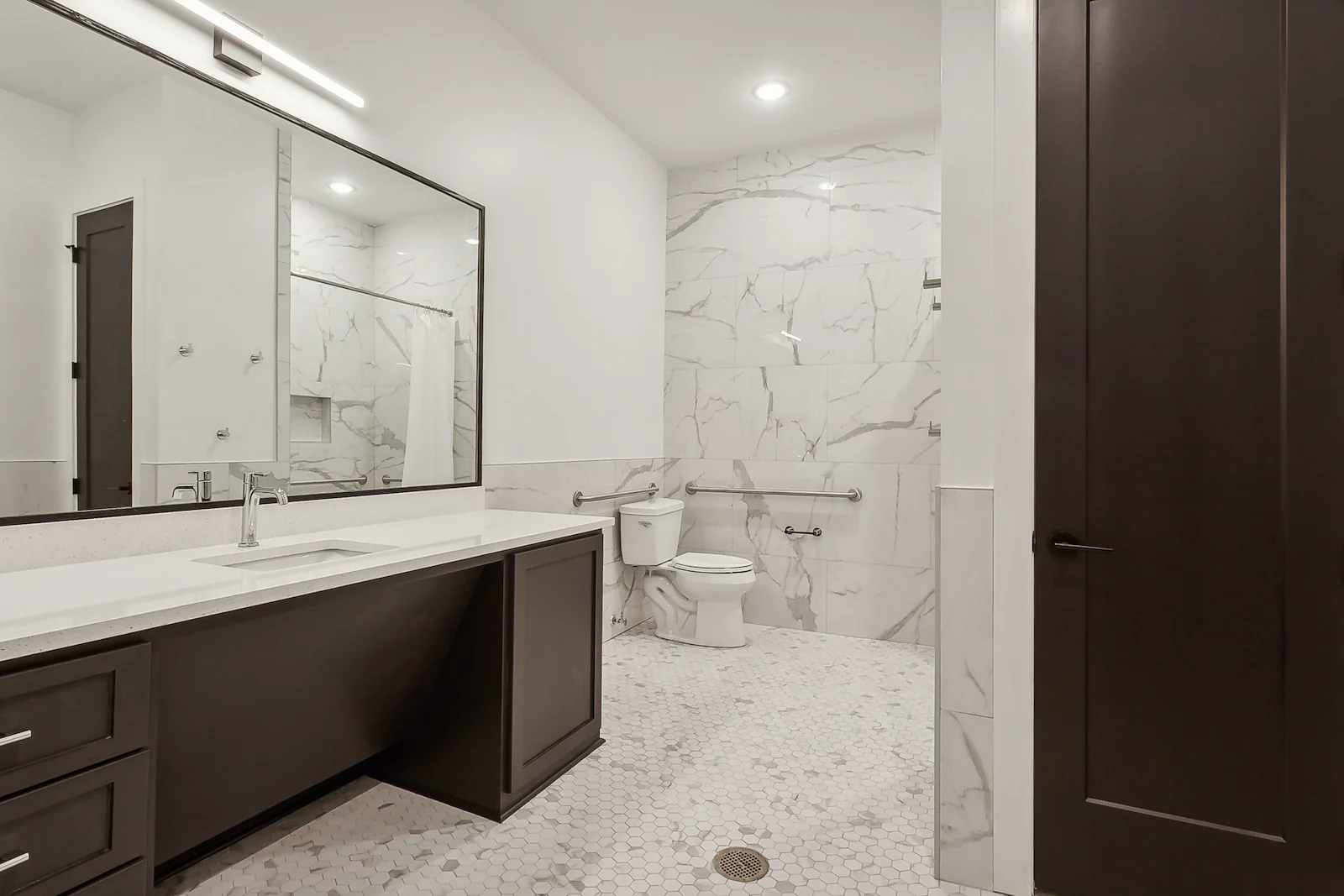 Image of The Jefferson 2 (4)