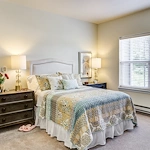 Heatherwood Gracious Retirement Living Hawthorn Senior Independent Living in Tewksbury, Massachusetts apartment bedroom