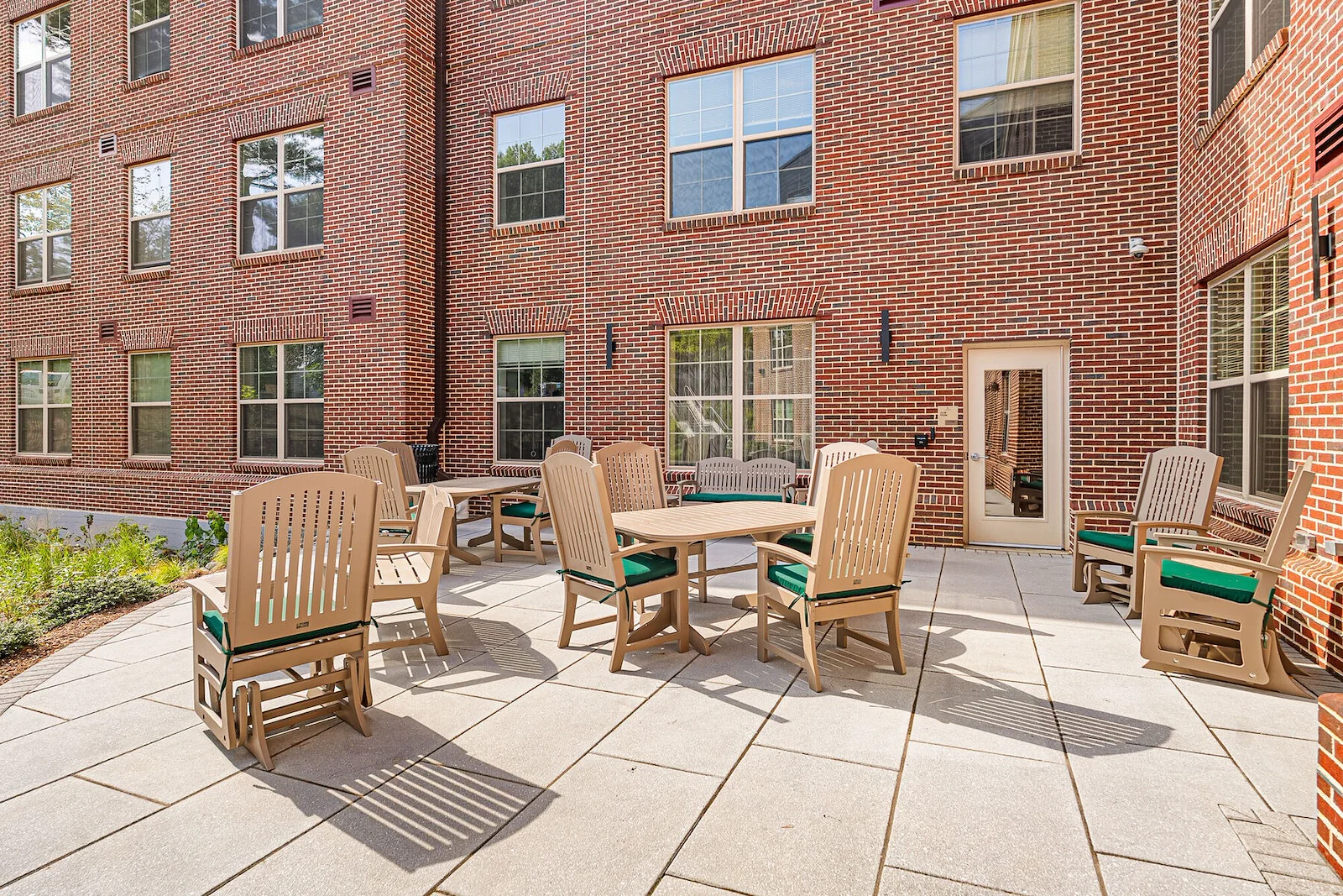 Image of The Louise on Western (9)