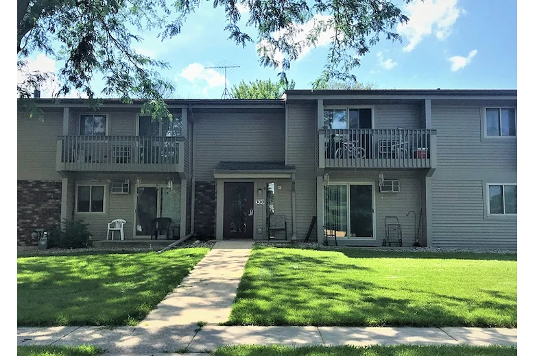 Image of Village Glenn Apartments (1)