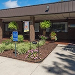 Image of White Oak Manor - Burlington (1)