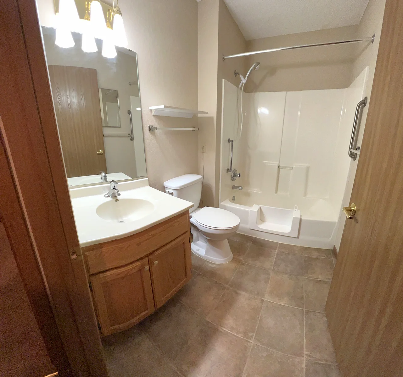 Image of Heritage Square Apartments (5)