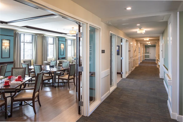 Image of Regency Palms Long Beach (6)