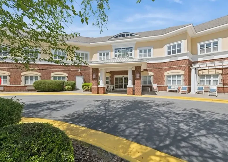 Image of Fox Hollow Senior Living Community (1)