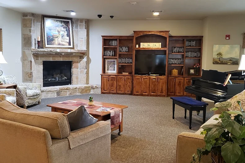 Image of The Oaks of Garden Ridge Assisted Living and Memory Care (3)