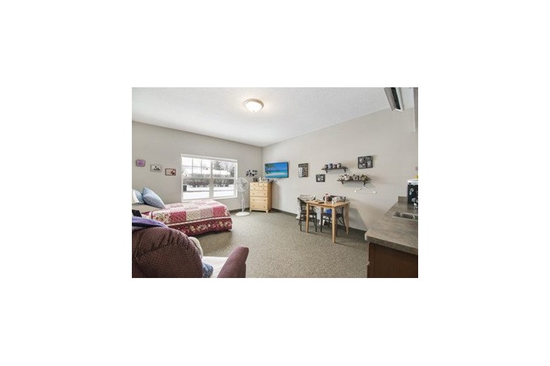 Image of Suite Living Senior Care of Vadnais Heights (5)