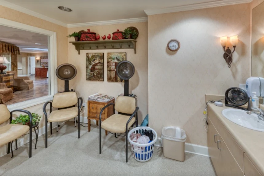 Image of Cedarhurst of Springfield, MO (3)