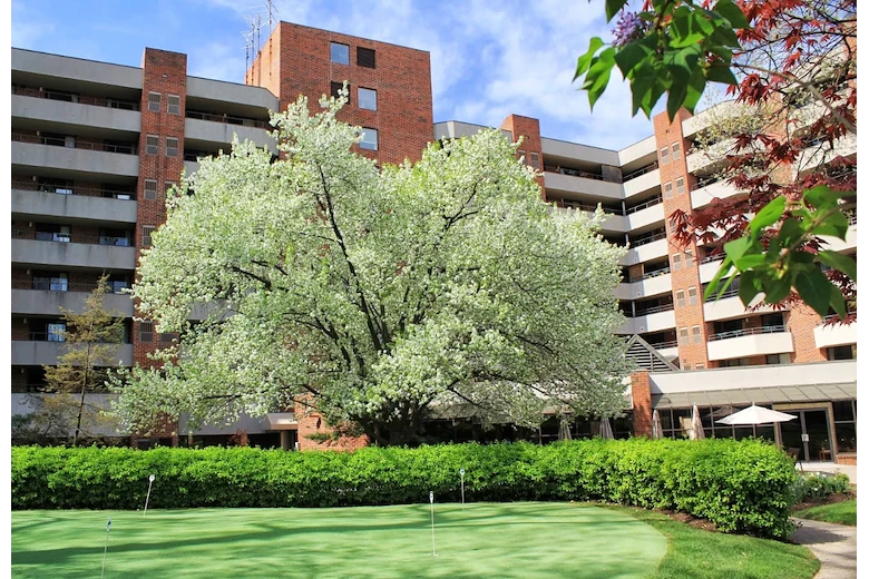 Image of Roland Park Place (2)