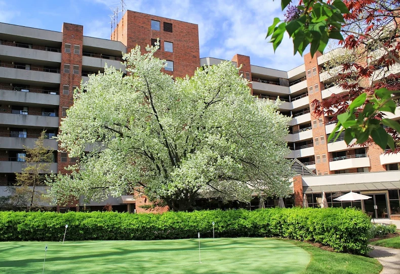 Image of Roland Park Place (2)