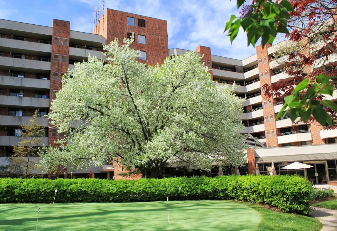 Image of Roland Park Place (2)