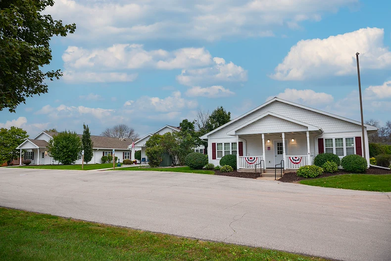 Image of Blue Jay Springs Senior Living & Memory Care (1)