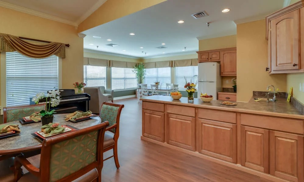 Image of Colony Pointe Senior Living (6)