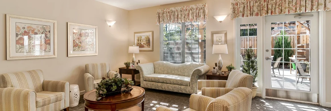 Image of Cadence Senior Living at Mint Hill (2)