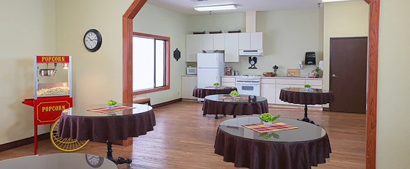 Image of Auburn Oaks Care Center (3)