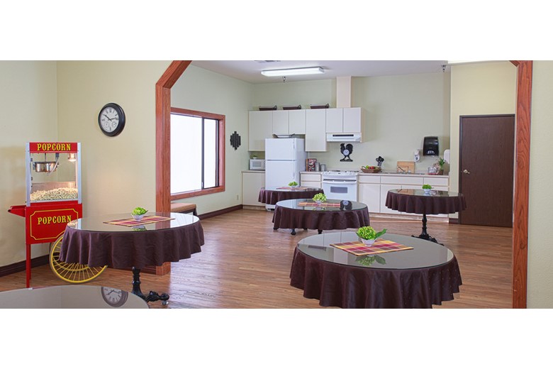 Image of Auburn Oaks Care Center (3)