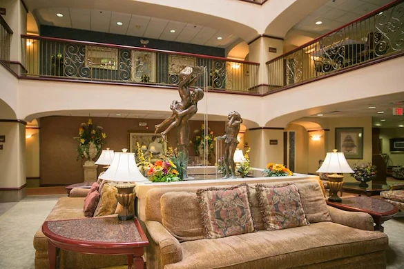 Las Fuentes Resort Village senior living in Prescott, AZ offering independent living, assisted living, and memory care, lobby sitting area