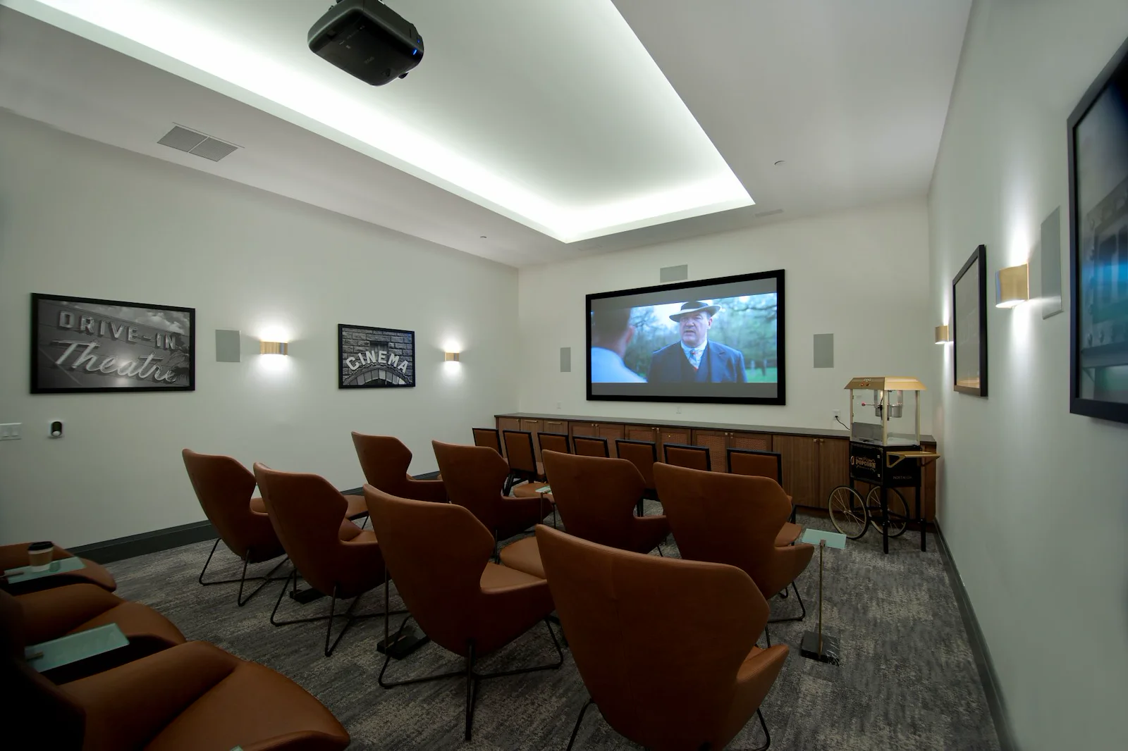 Image of Avidor Edina (5)