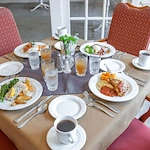 Charter Senior Living of Bowie meal 