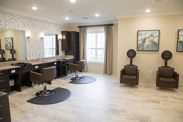 Image of Ashleigh at Lansdowne (6)