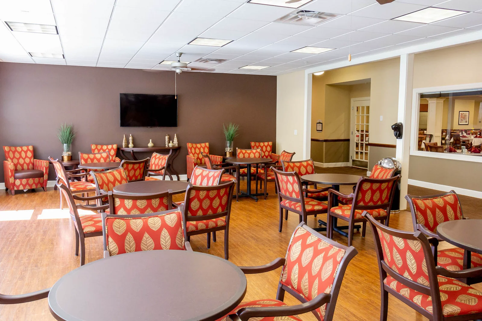 Image of Crestwood Village South (4)