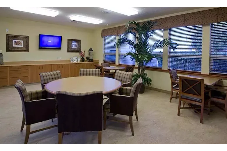 Image of McLoughlin Place Senior Living (2)