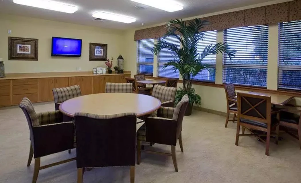 Image of McLoughlin Place Senior Living (2)