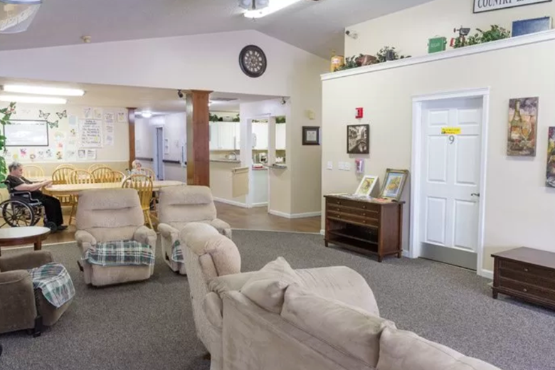 Image of Ashley Manor - Harmony (4)