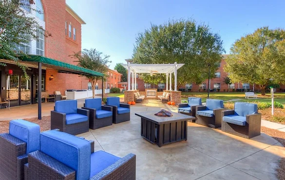 Image of Renaissance Marquis (3)