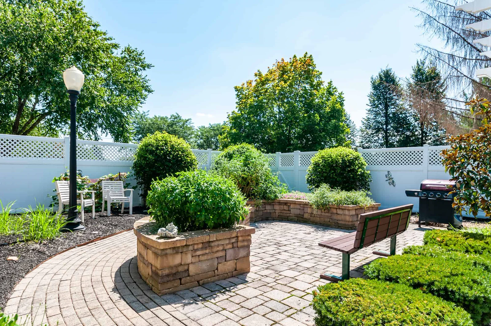 Image of Magnolias of Lancaster (3)