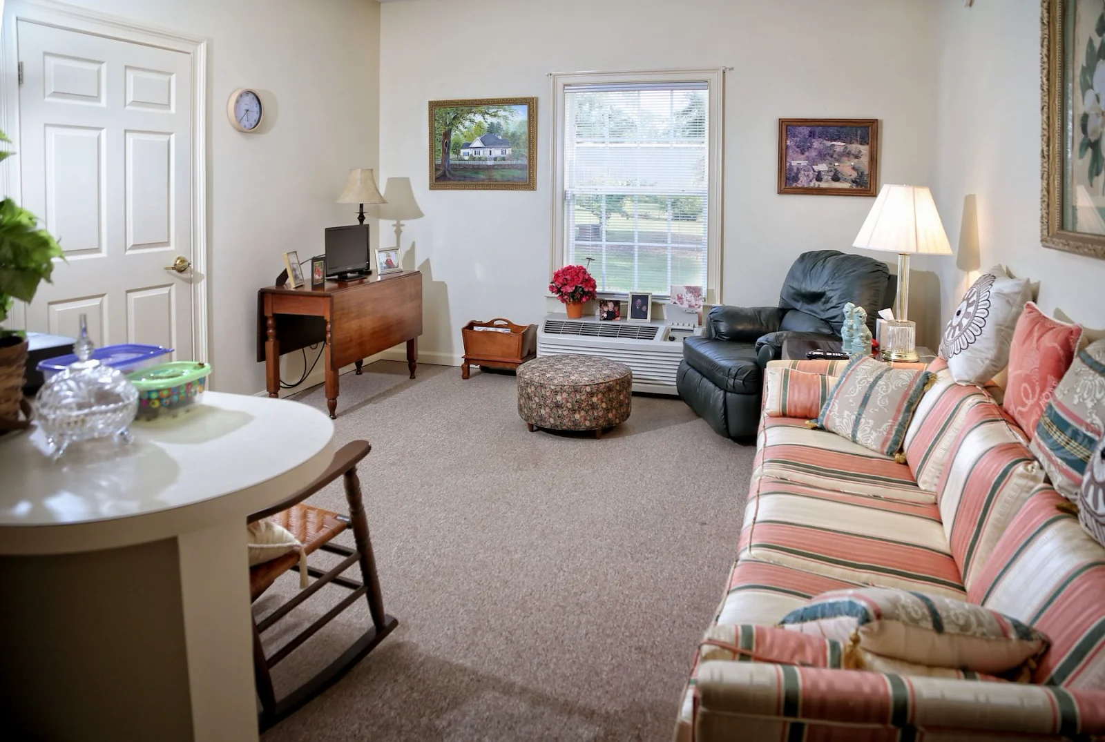 Image of Poplar Creek Senior Living (4)