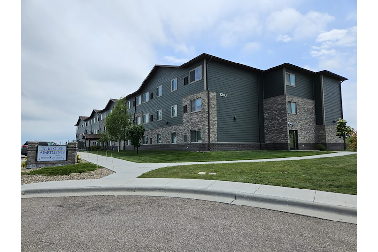 Image of Echo Glen Apartments (1)