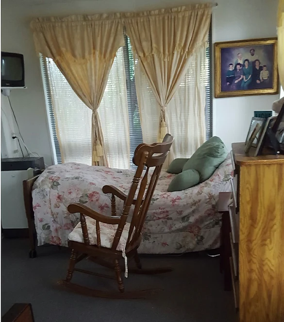 Image of Baron's Residential Care Inc. - Lodi Gardens (8)