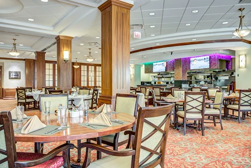 Image of Lake Forest Place (7)
